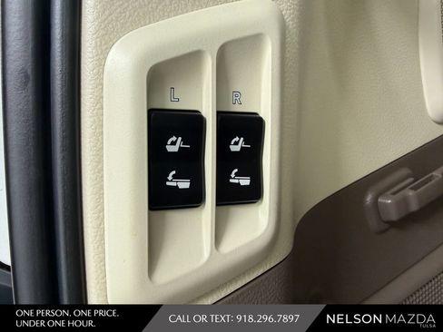 Used 2018 Lexus GX 460 Luxury w/ Preferred Accessory Package AWD/4WD image 42