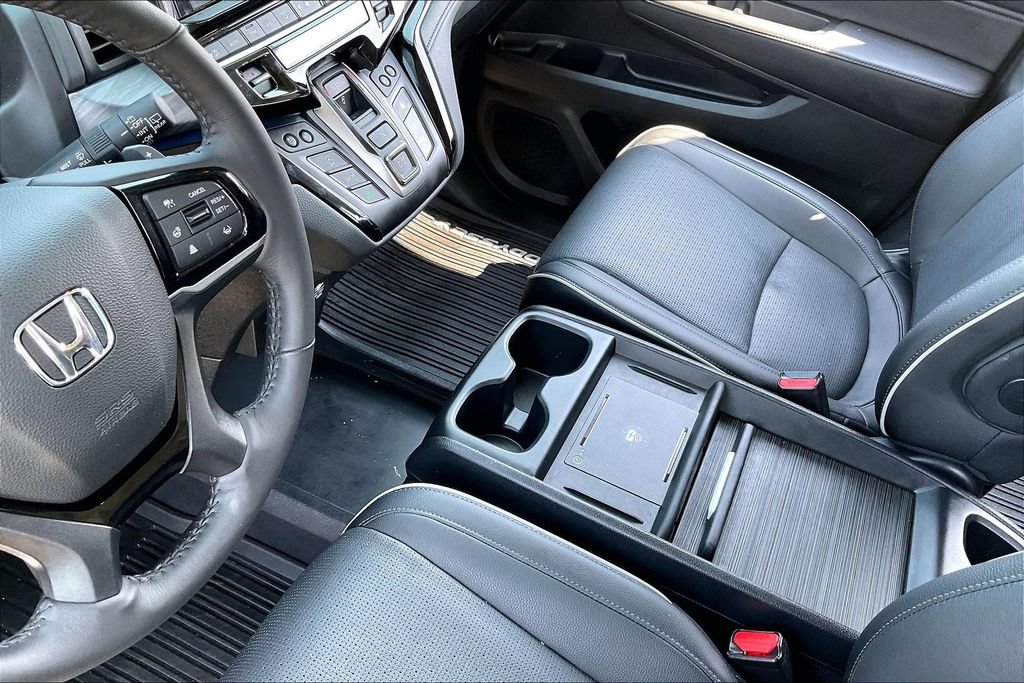 Certified 2025 Honda Odyssey Elite image 17