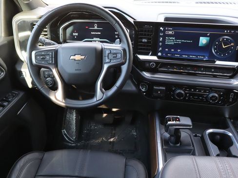 Certified 2024 Chevrolet Silverado 1500 High Country w/ High Country Premium Package image 18