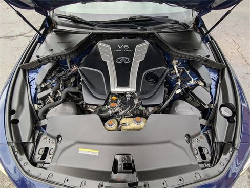 Used 2017 INFINITI Q60 Red Sport 400 image 11