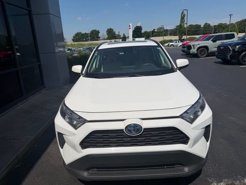 Used 2023 Toyota RAV4 XLE w/ Convenience Package AWD/4WD image 2