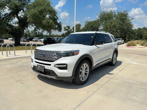 Used 2020 Ford Explorer Limited image 2