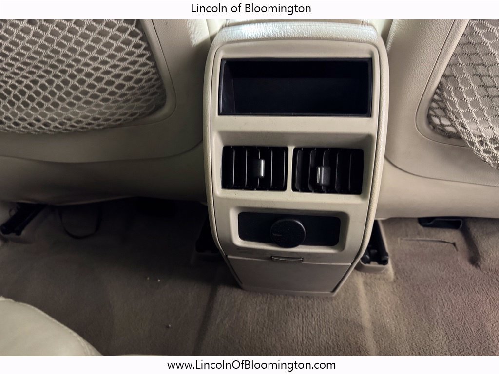 Used 2011 Cadillac SRX Luxury FWD image 12