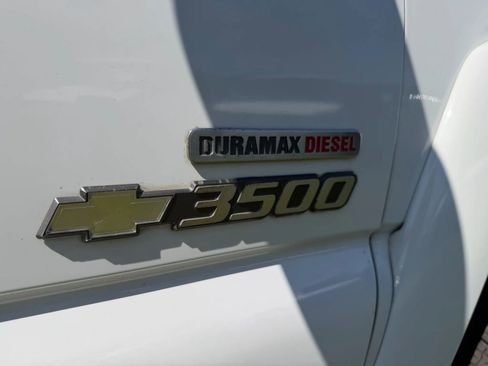 Used 2004 Chevrolet Silverado 3500 LS w/ Heavy-Duty Power Package image 27