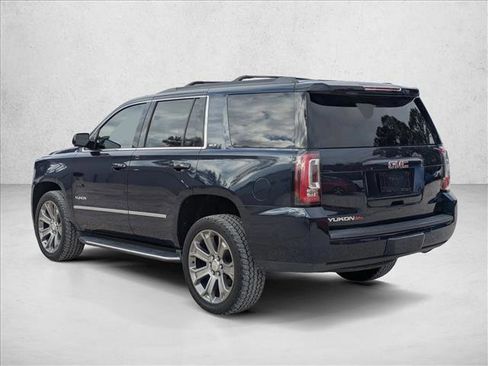 Used 2019 GMC Yukon SLT w/ Premium Edition image 5