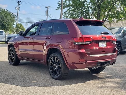 Used 2022 Jeep Grand Cherokee Laredo X AWD/4WD image 7