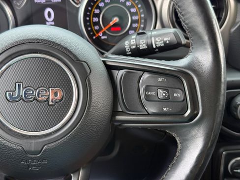 Used 2019 Jeep Wrangler Unlimited Sport w/ Cold Weather Group AWD/4WD image 21