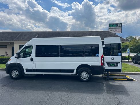 Used 2023 RAM ProMaster 2500 w/ Premium Convenience Group (B) image 2