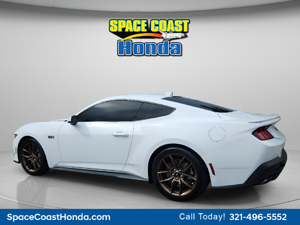 Used 2026 Ford Mustang GT Premium RWD image 7