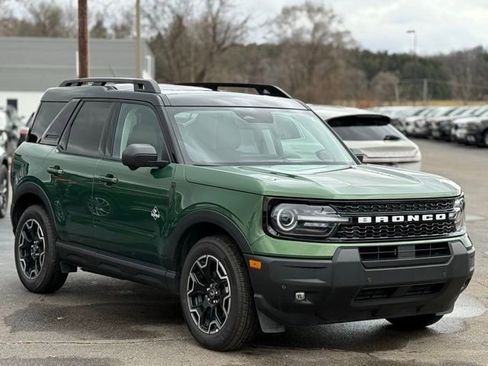 Certified 2025 Ford Bronco Sport Outer Banks w/ Outer Banks Tech Package+ image 36