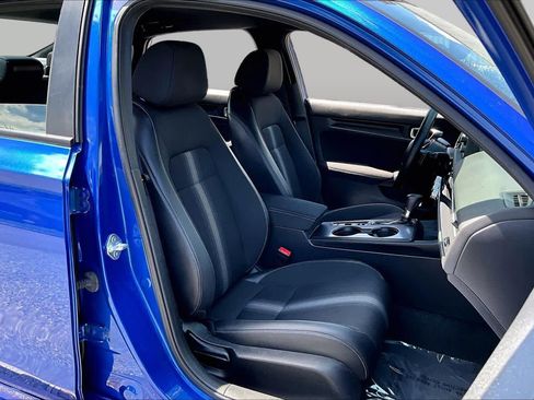 Used 2023 Honda Civic Sport image 9