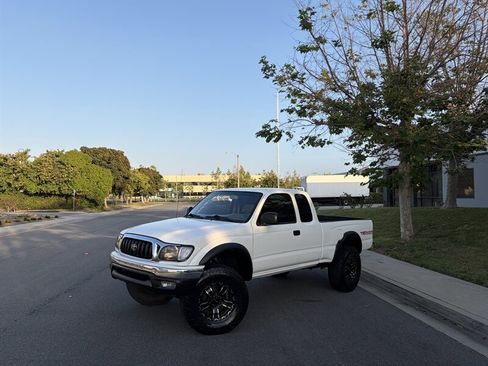 Used 2002 Toyota Tacoma 4x4 Xtracab V6 image 1