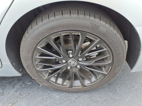 Used 2022 Toyota Camry SE w/ Convenience Package FWD image 10