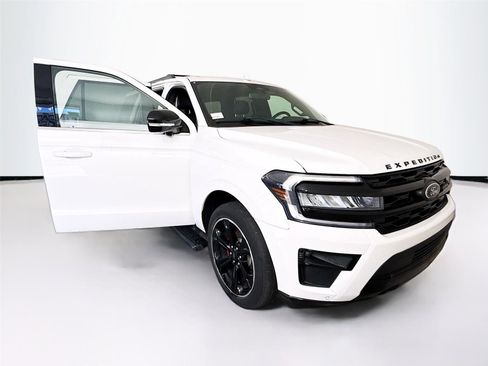 Used 2022 Ford Expedition Max Limited AWD/4WD image 34
