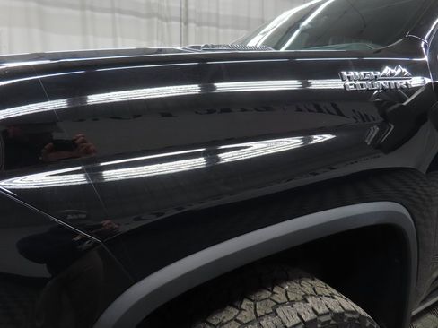 Used 2023 Chevrolet Silverado 3500 High Country w/ Z71 Off-Road Package image 55