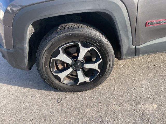 Used 2020 Jeep Renegade Trailhawk AWD/4WD image 29