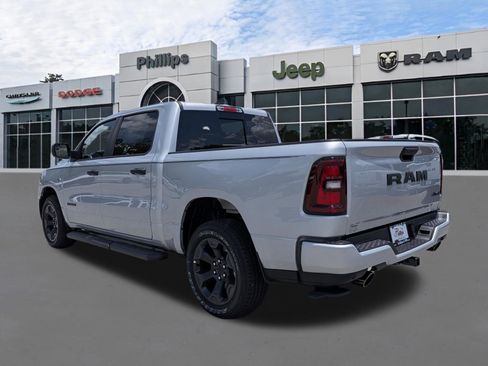New 2026 RAM 1500 Express AWD/4WD image 5