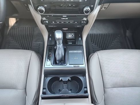 Certified 2022 Lexus GX 460 Premium w/ Premium Package AWD/4WD image 23