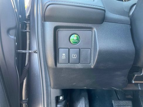 Used 2021 Honda HR-V LX image 12