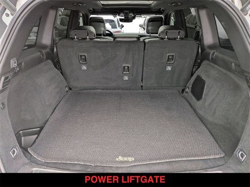Used 2023 Jeep Grand Cherokee Summit w/ Luxury Tech Group V image 27