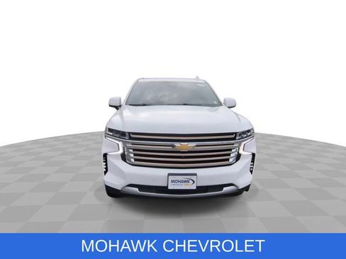 Used 2024 Chevrolet Tahoe High Country AWD/4WD image 3