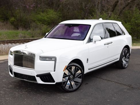 New 2026 Rolls-Royce Cullinan image 5