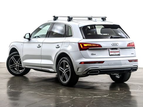Used 2024 Audi Q5 e Premium Plus image 12