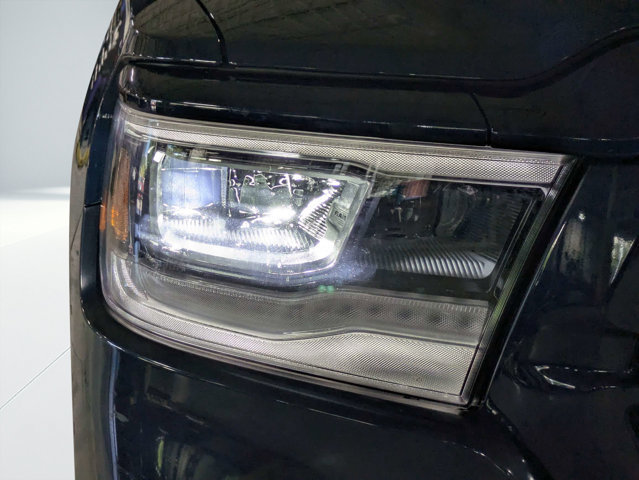 Used 2023 RAM 1500 Laramie AWD/4WD image 9