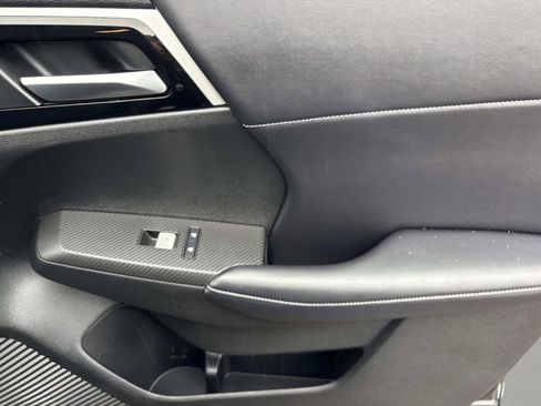 Used 2024 Mitsubishi Outlander SE image 21