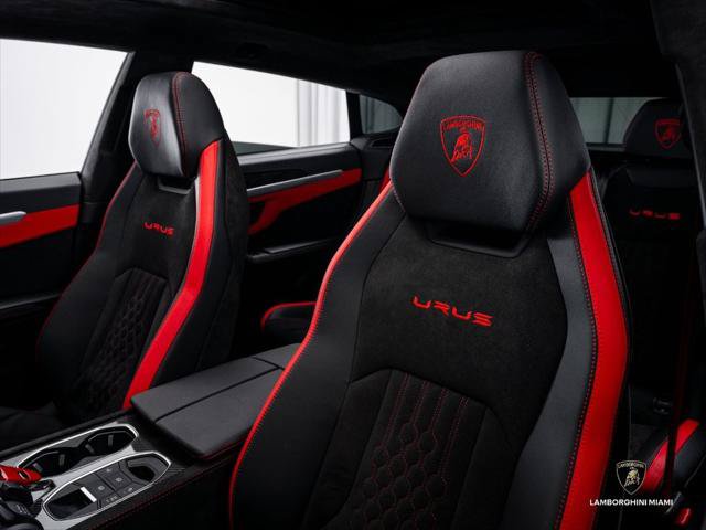 Used 2024 Lamborghini Urus S AWD/4WD image 29