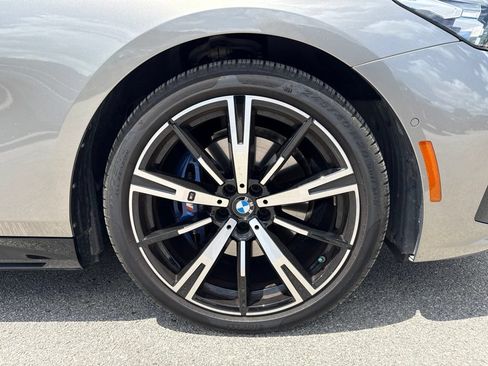 Used 2026 BMW 530i w/ M Sport Package RWD image 4
