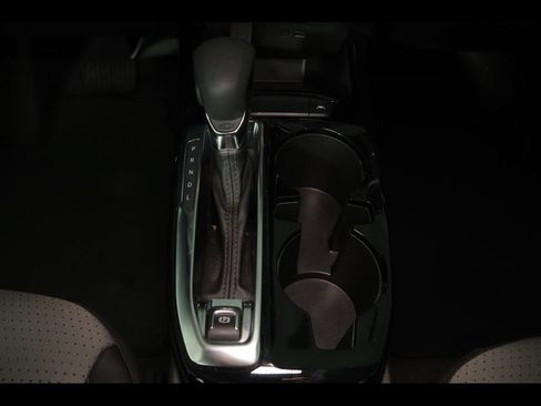 Used 2025 Chevrolet Trax LT FWD image 25