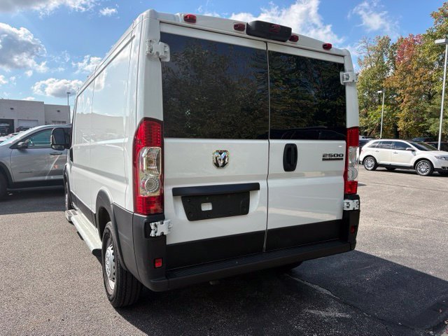 Used 2025 RAM ProMaster 2500 w/ U-Haul Equipment Group FWD image 3