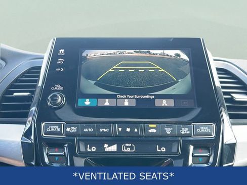 Used 2018 Honda Odyssey Touring image 12