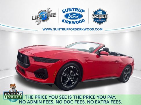 Used 2025 Ford Mustang Premium RWD image 1