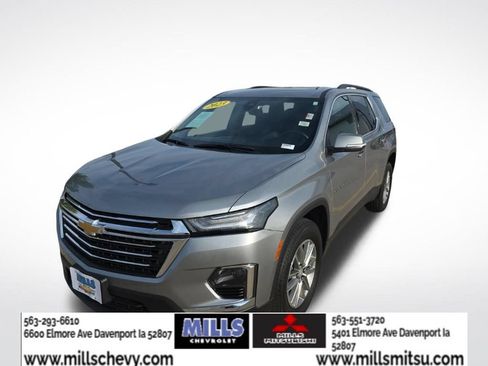 Used 2023 Chevrolet Traverse LT AWD/4WD image 1