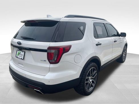 Used 2016 Ford Explorer Sport w/ Equipment Group 401A AWD/4WD image 7
