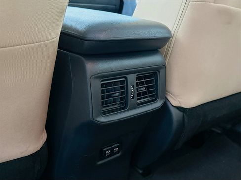 Used 2020 Toyota RAV4 XLE w/ Convenience Package image 25