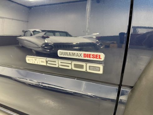 Used 2005 GMC Sierra 3500 SLT w/ Heavy-Duty Power Package image 4