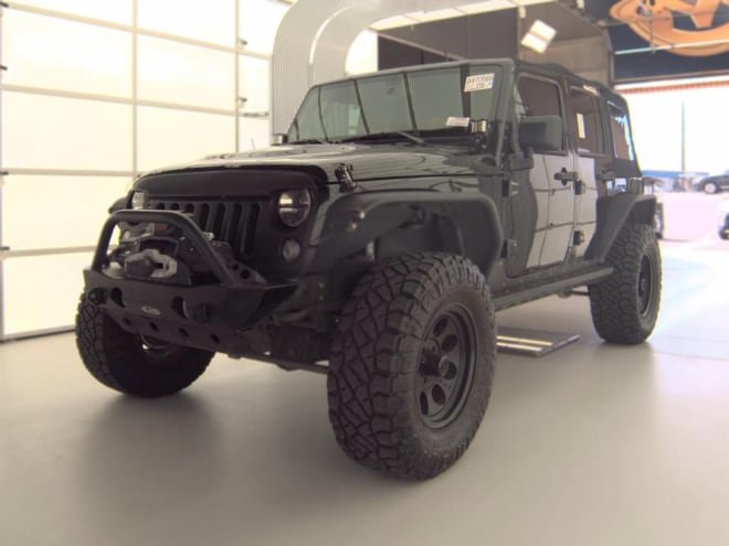 Used 2016 Jeep Wrangler Unlimited Sahara w/ Connectivity Group AWD/4WD image 1