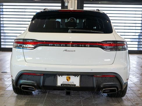 Certified 2026 Porsche Macan AWD/4WD image 8