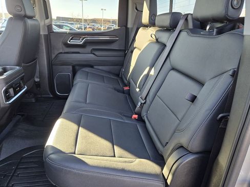 Used 2023 GMC Sierra 1500 Elevation w/ Elevation Premium Package image 5