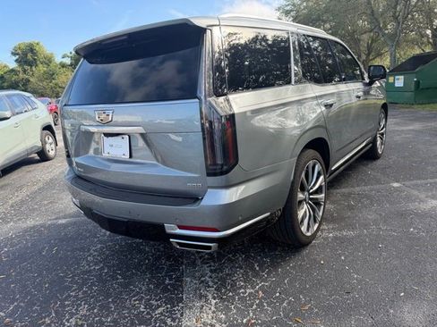Certified 2026 Cadillac Escalade Platinum Luxury AWD/4WD image 3