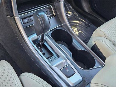 Used 2019 Subaru Ascent Limited image 12