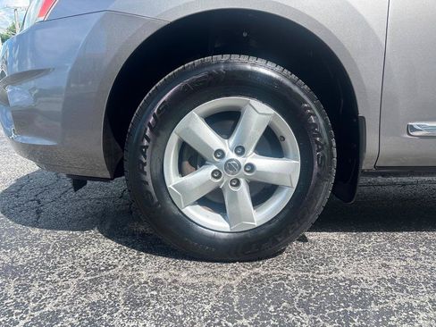 Used 2013 Nissan Rogue S w/ Special Edition Pkg AWD/4WD image 9