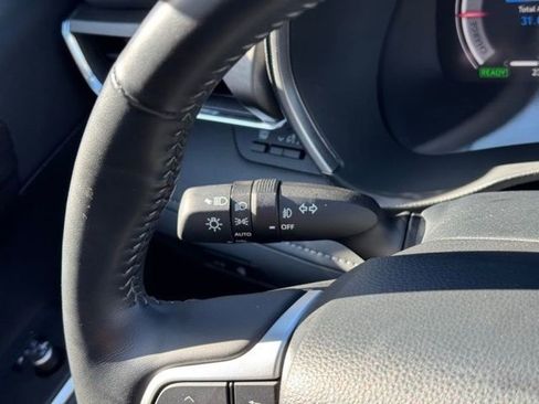 Used 2023 Toyota Highlander Limited AWD/4WD image 29