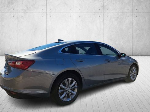 Used 2025 Chevrolet Malibu LT image 5