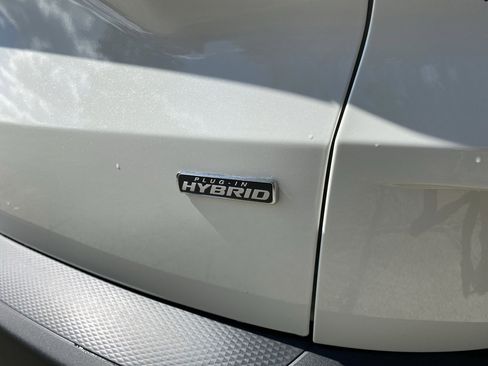 New 2025 Ford Escape SE w/ Class II Trailer Tow Package FWD image 41