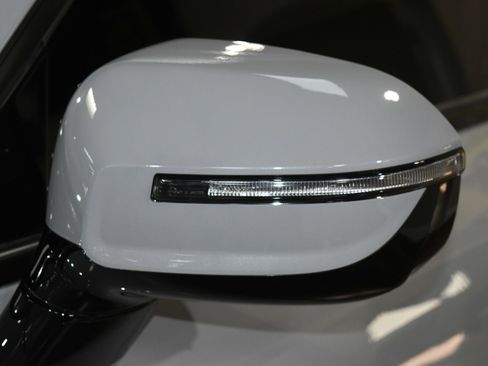 Used 2022 Kia Telluride SX w/ SX Prestige Package image 62