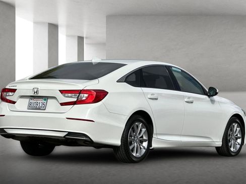 Used 2021 Honda Accord LX image 4